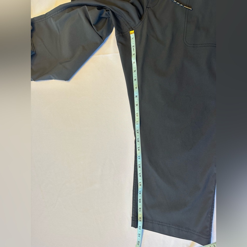 Women’s Columbia Athletic Capri Pants Med Gray Sz XL - Picture 10 of 13